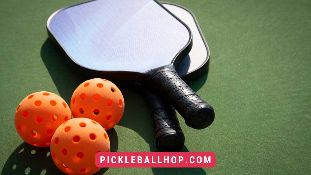 selecting a pickleball paddle