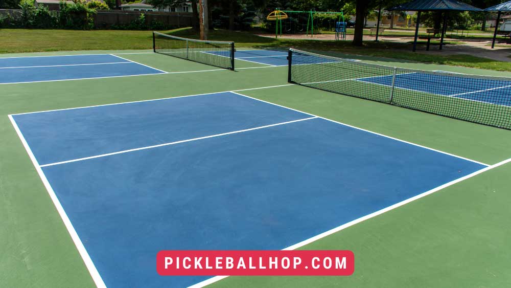 How much does it cost to paint a pickleball court