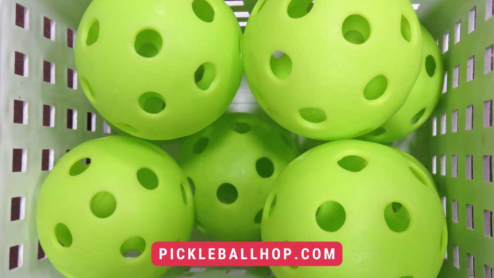 Indoor vs Outdoor Pickleballs